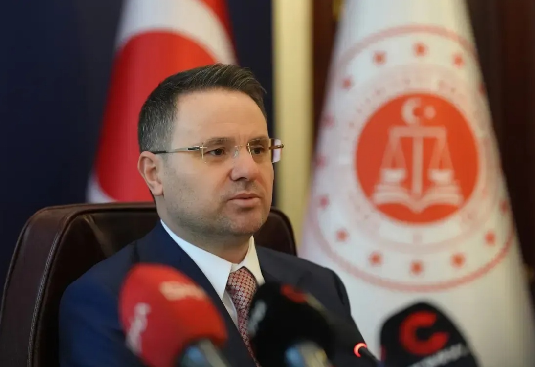 Akın Gürlekten Olay Rahmi Koç Açıklaması