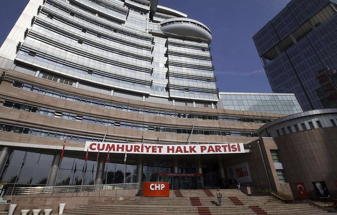 CHP Genel Merkezinde Haraketli Saatler