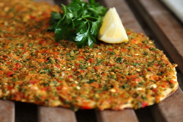 1 Lahmacun Kaç Dilim Ekmek Yerine Geçer?