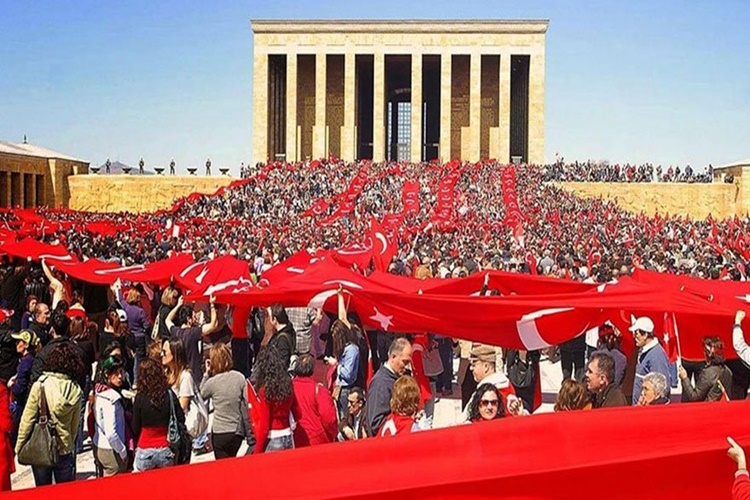 10 Kasım'da Anıtkabir Ziyaret Saatleri Ne Zaman? 