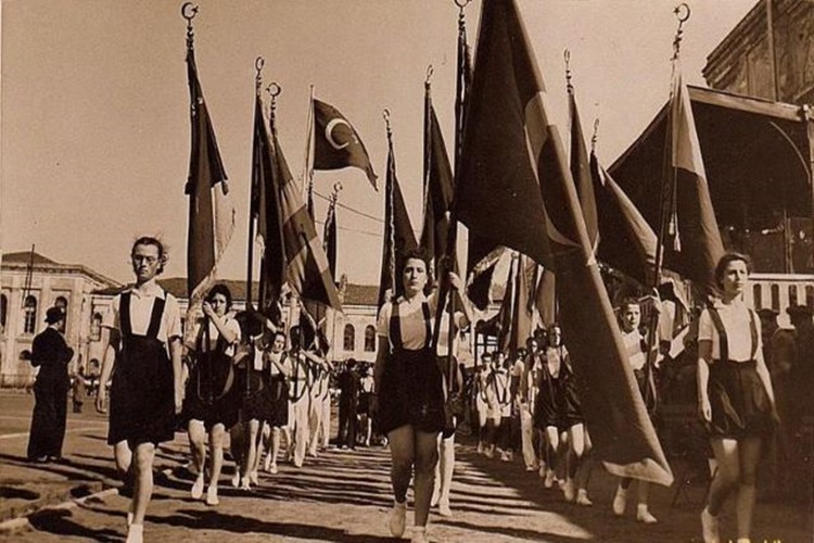 19 Mayıs’ı Neden Bayram Olarak Kutluyoruz?