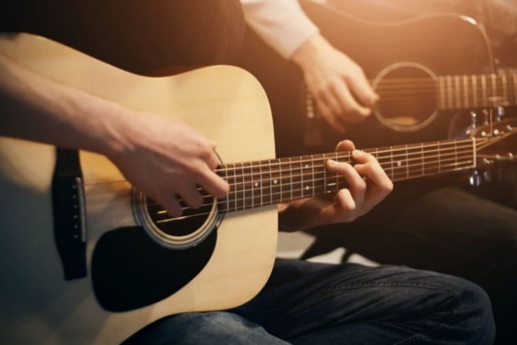 2.El Gitar Nerede Satılır?
