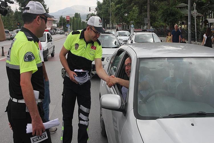 2022 Muayenesiz Araçla Yola Çıkma Cezası Nedir?