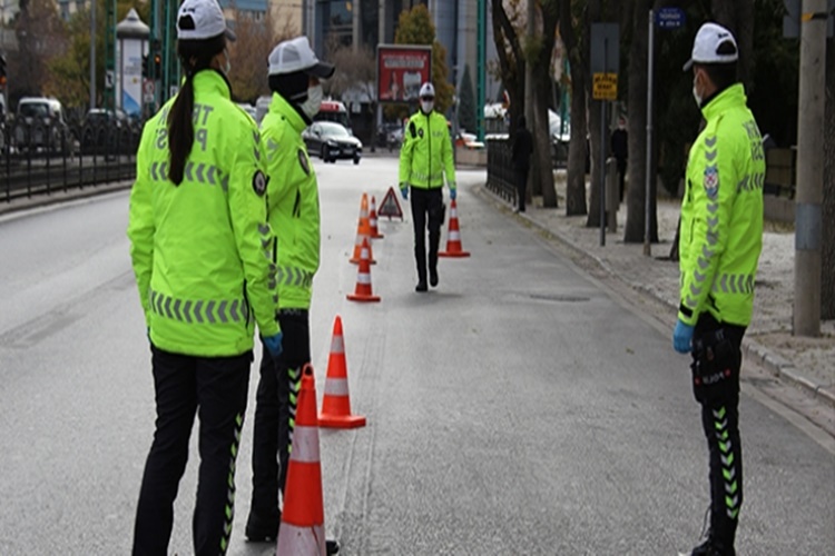2022 Trafik Cezaları Ne Kadar? 2022 Trafik Cezaları Ücretleri Ne Kadar?
