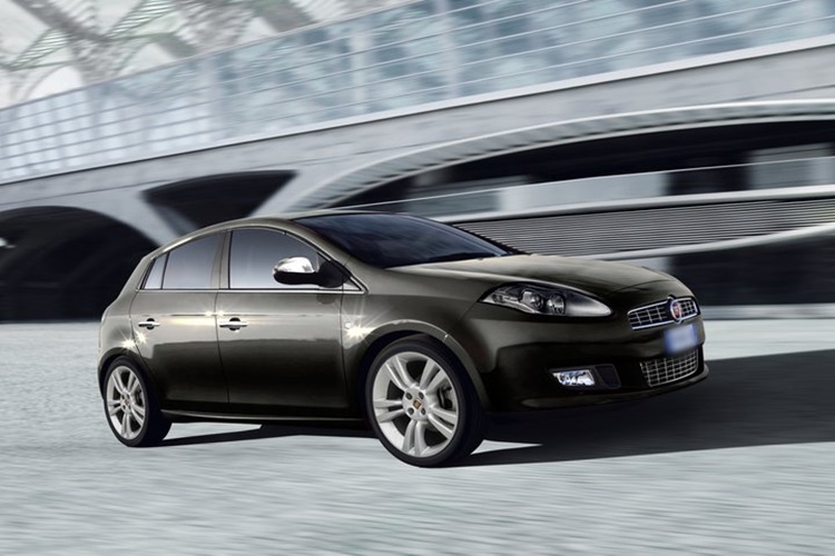 3 kapılı Spor Tasarıma Sahip Olan Fiat Bravo Hakkında Merak Edilenler