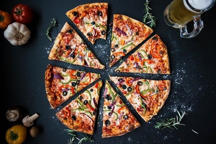 4 Dilim Pizza Kilo Aldırır Mı?