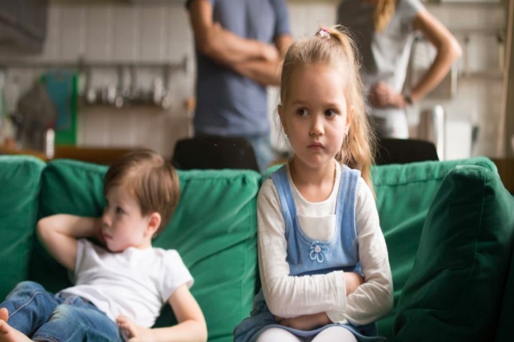 4 Yaş Kardeş Kıskançlığı Nasıl Önlenir?