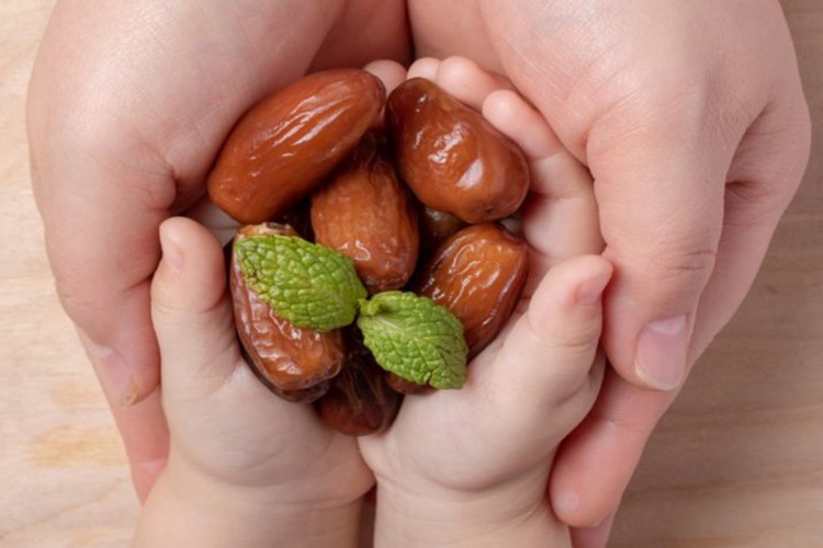 5 Aylık Bebek Hurma Yer Mi?