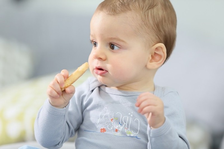5 Aylık Bebek Kereviz Yer Mi?