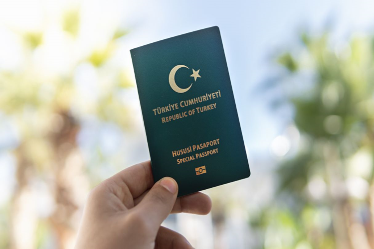 5 Yıllık Memur Yeşil Pasaport Alabilir Mi?
