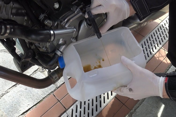 50 Cc Motora Ne Kadar Yağ Konur?