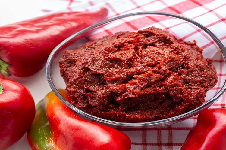 50 Kilo Biber Salçasına Ne Kadar Tuz Atılır?