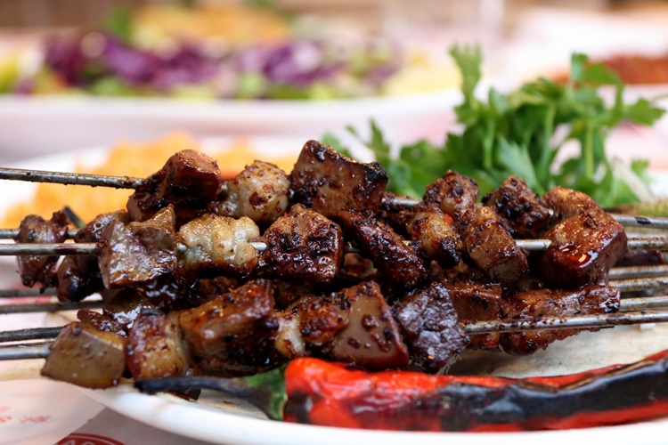 6 Aylık Bebek Ciğer Yer Mi?