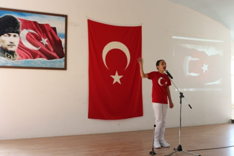6 Yaşındaki Çocuğa İstiklal Marşı Nasıl Ezberletilir?