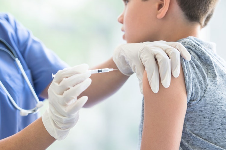 7 Yaşındaki Çocuğa İğne Nereden Yapılır?