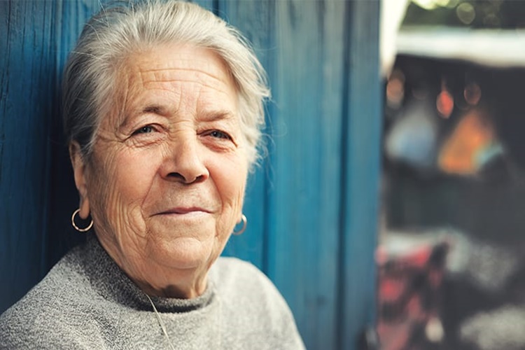 70 Yaş Kadın Psikolojisi Nasıl Olur?