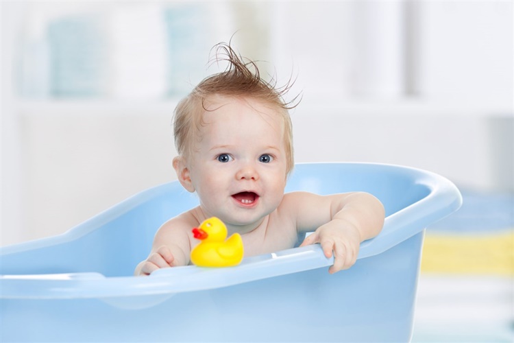 9 Ay Aşısından Sonra Banyo Yapılır Mı?
