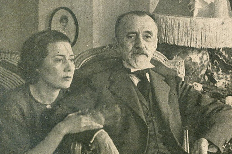Abdülhak Hamit Tarhan Eşi Kimdir?