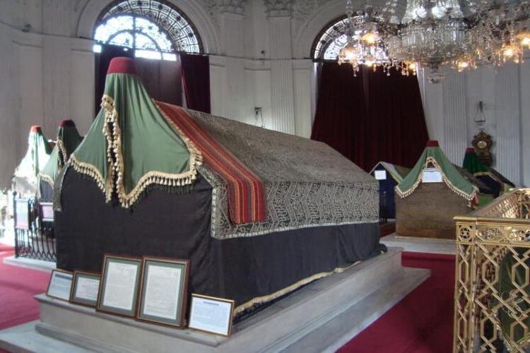 Abdülhamid Han Camii Kim Yaptırmıştır?