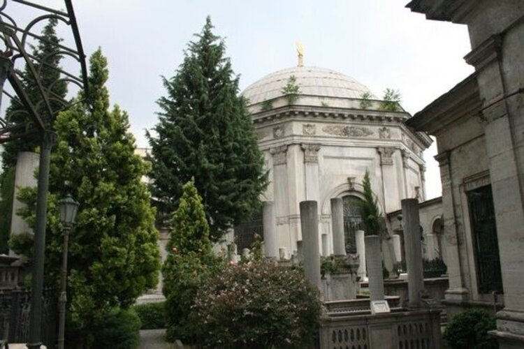 Abdülhamid Han Kaç Yılında Tahttan İndirildi?