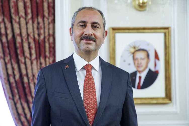 Abdülhamit Gül Eşi Kimdir?