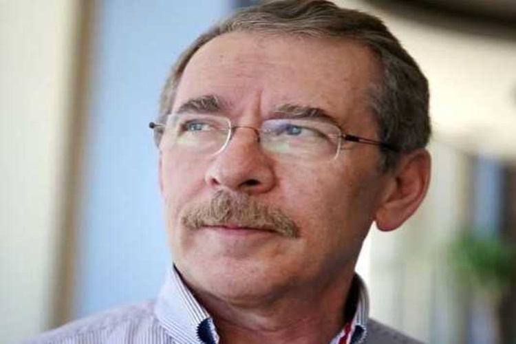 Abdüllatif Şener Şu An Hangi Partide?