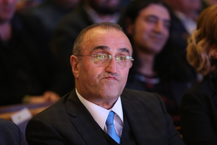 Abdürrahim Albayrak Ne İş Yapar?