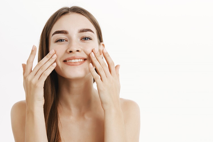 Acnelyse Krem Yüzde Kaç Saat Kalmalı? Doğru Kullanım Rehberi