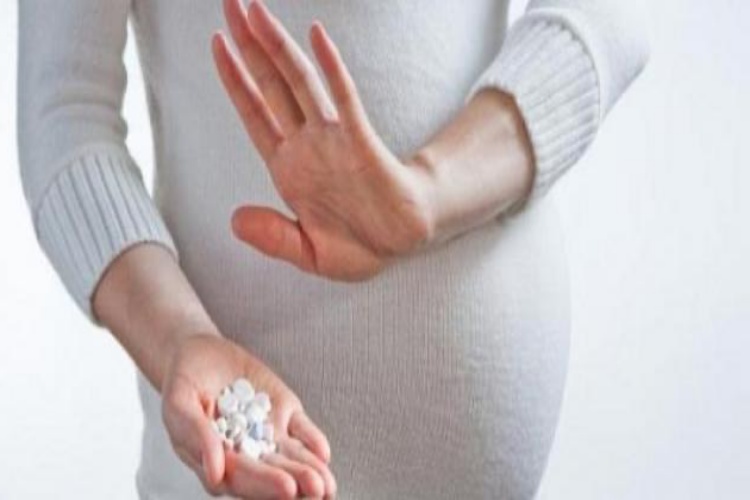 Adet Geciktirici Haplar Gebeliği Önler Mi?