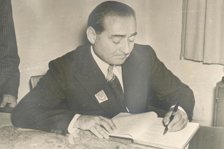 Adnan Menderes Kaç Yaşında Öldü?