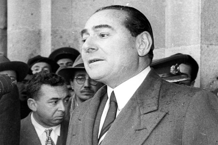 Adnan Menderes Nerelidir?