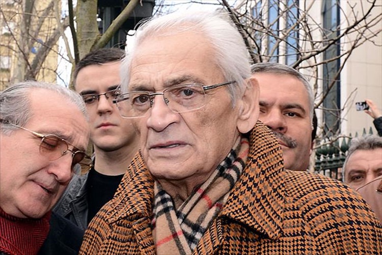 Adnan Şenses Kaç Yaşındadır?