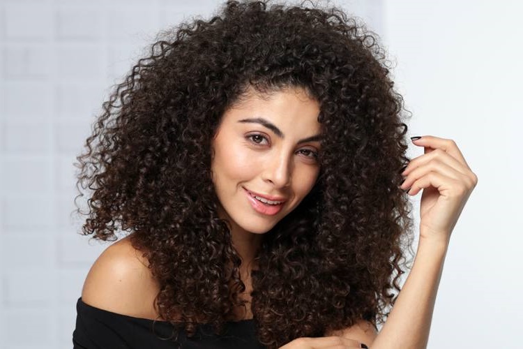 Afro Dalga Kime Yakışır?