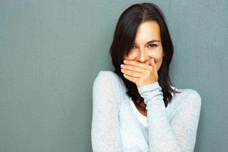 Ağız Kokusu Mideden Geliyorsa Ne Yapmalı?