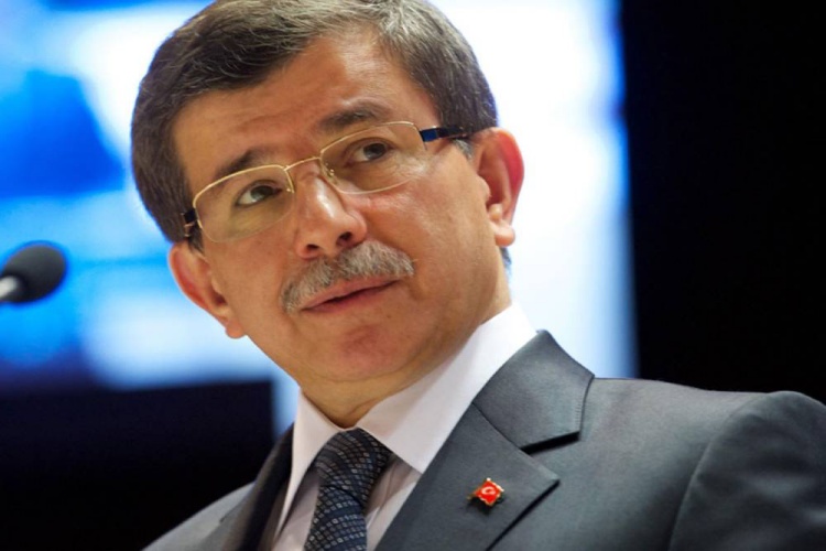 Ahmet Davutoğlu Hangi Liseden Mezun?