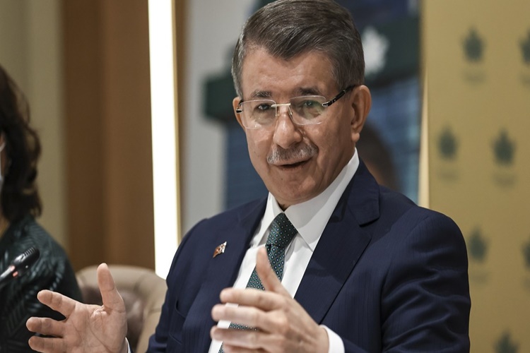 Ahmet Davutoğlu Ne Mezunudur?