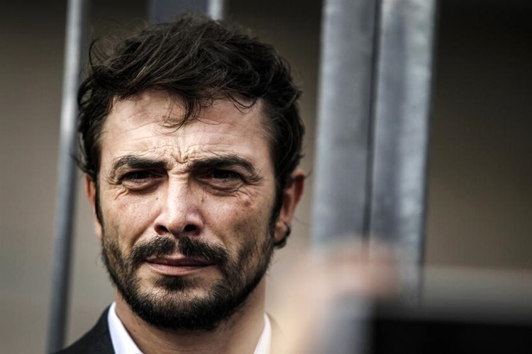 Ahmet Kural Hangi Burç?