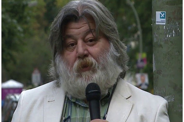 Ahmet Nesin Çocuğu Var Mı?