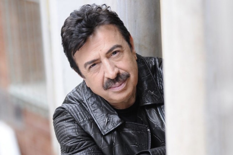 Ahmet Selçuk İlkan Kaç Şarkısı Var?