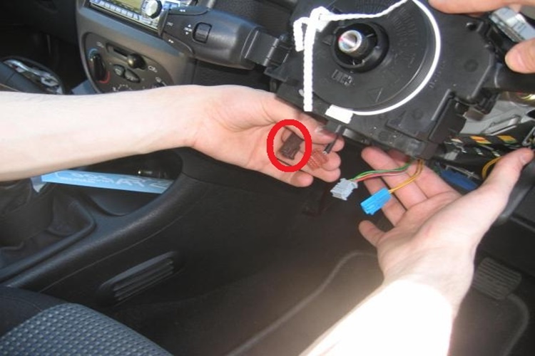 Airbag Arıza Lambası Nasıl Söndürülür?
