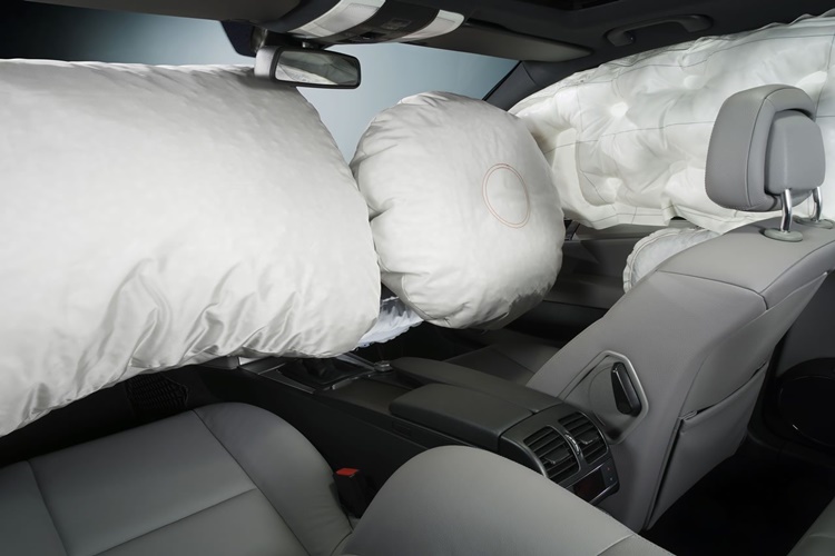 Airbag Lambası Muayeneden Geçer Mi?