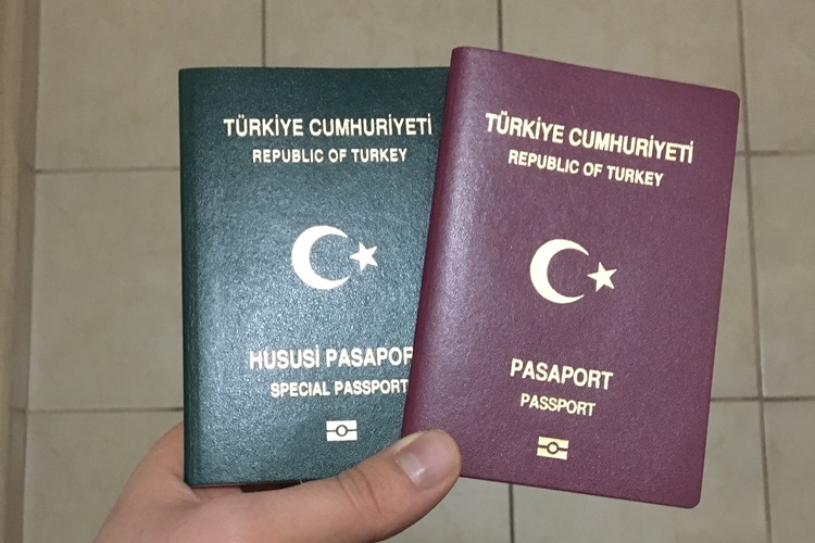 Akademisyenler Yeşil Pasaport Alabilir Mi?