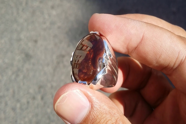 Akik Yüzük Renk Değiştirir Mi?