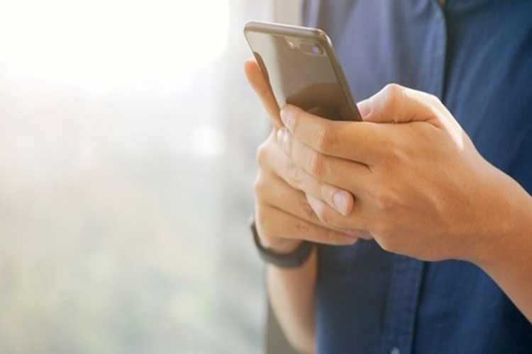 Akıllı Cep Telefonu Kullanırken Nelere Dikkat Etmeliyiz?