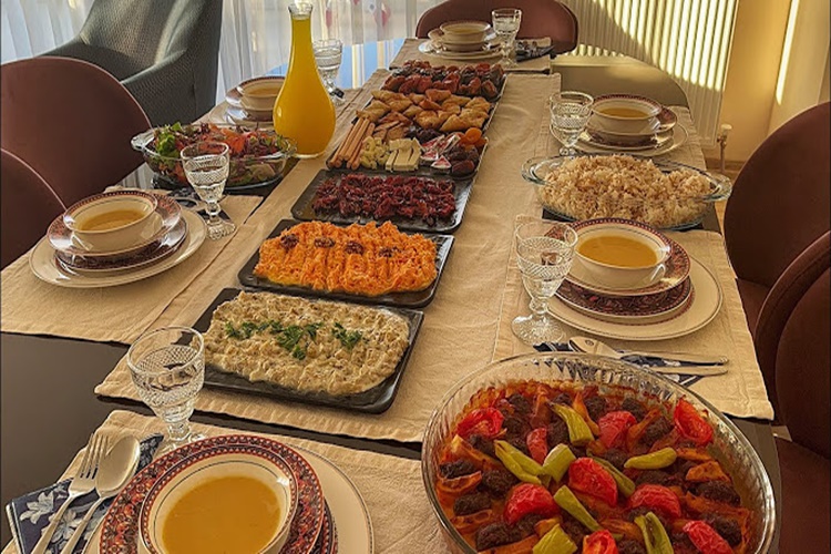 Akşam Çok Yedim Ne Yapmalıyım?