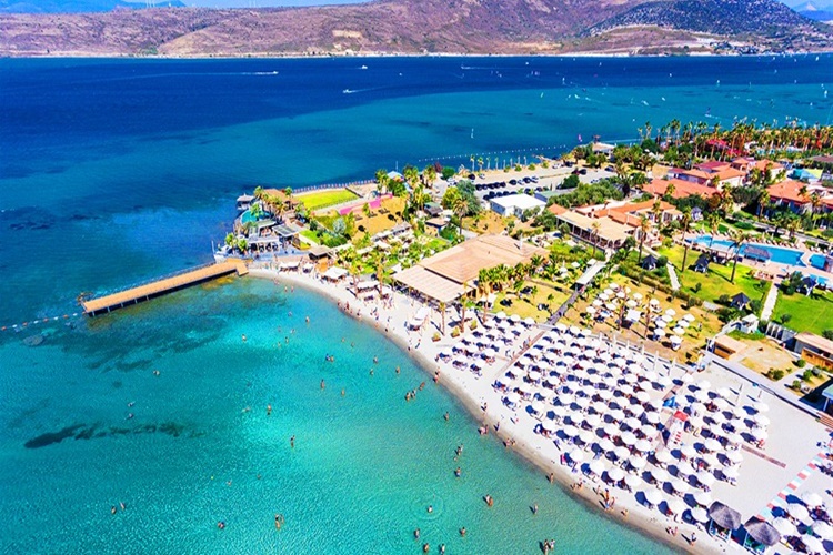 Alaçatı Denizi Tuzlu Mu?