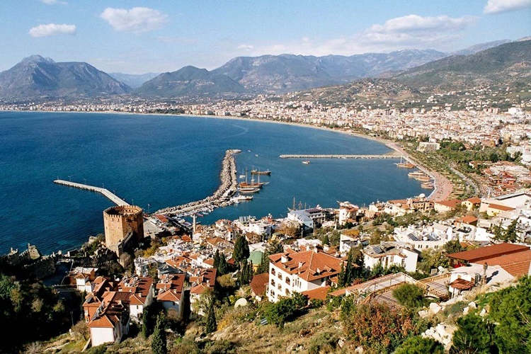 Alanya Denizi Tuzlu Mu?