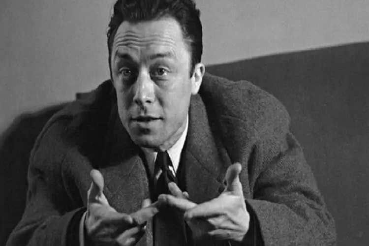 Albert Camus Nihilist Mi?