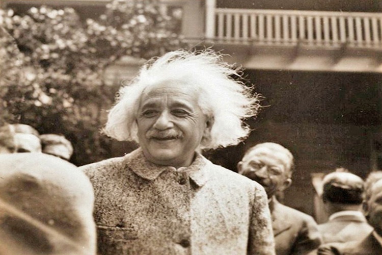 Albert Einstein Beyni Nerede?