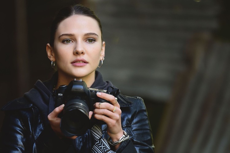 Alina Boz Kaç Yaşında?